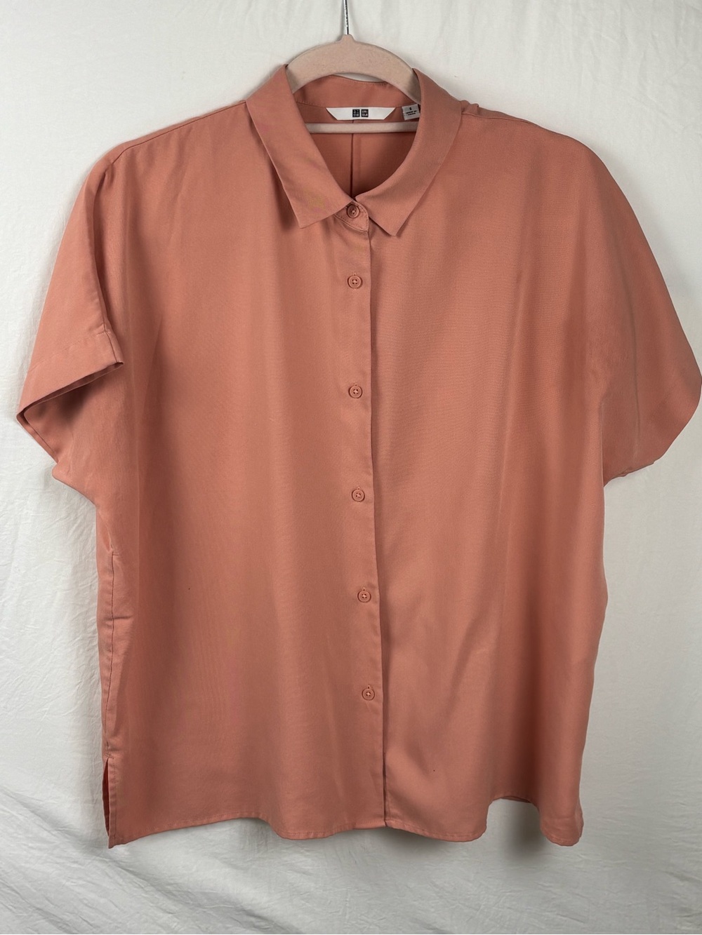 Uniqlo women’s small Short Sleeve Button-Down Shirt